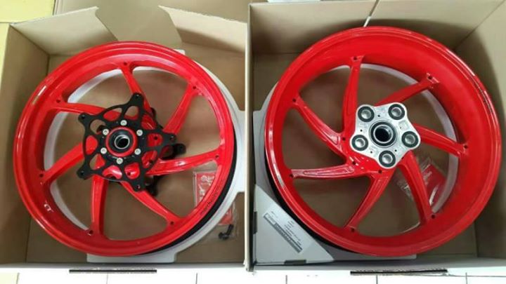 7 Spokes Aluminium Wheel with Sprocket - Blue Cobalt/Orange/Red